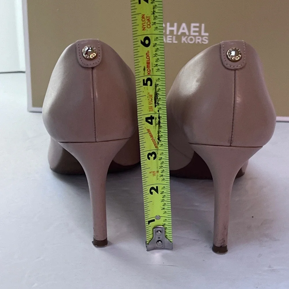 Michael Kors Alina Flex High Pump‎ Leather Heels Lt Cream US 8.5M Stiletto